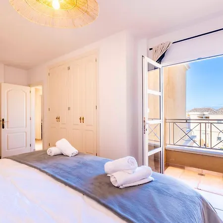 Benimar Apartamento *